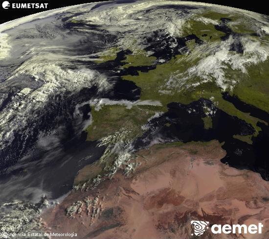 Esta imagen se genera utilizando informaci�n de los canales visibles del sat�lite METEOSAT perteneciente a la segunda generaci�n de sat�lites Meteosat (MSG). Por ese motivo, s�lo hay informaci�n en la zona iluminada por el sol. Adem�s, los canales han sido normalizados para que el brillo no dependa de la posici�n del sol.&nbsp;s�bado, 01 agosto 2026 a las 09:00