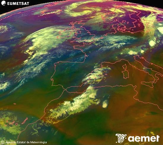 Composici� RGB en la qual es barregen diversos canals del sat�l�lit Meteosat operacional en 0�N 0�W, que ens d�na una idea de les caracter�stiques de les masses d'aire i de la nuvolositat.&nbsp;dissabte, 1 d?agost  2026 23:00