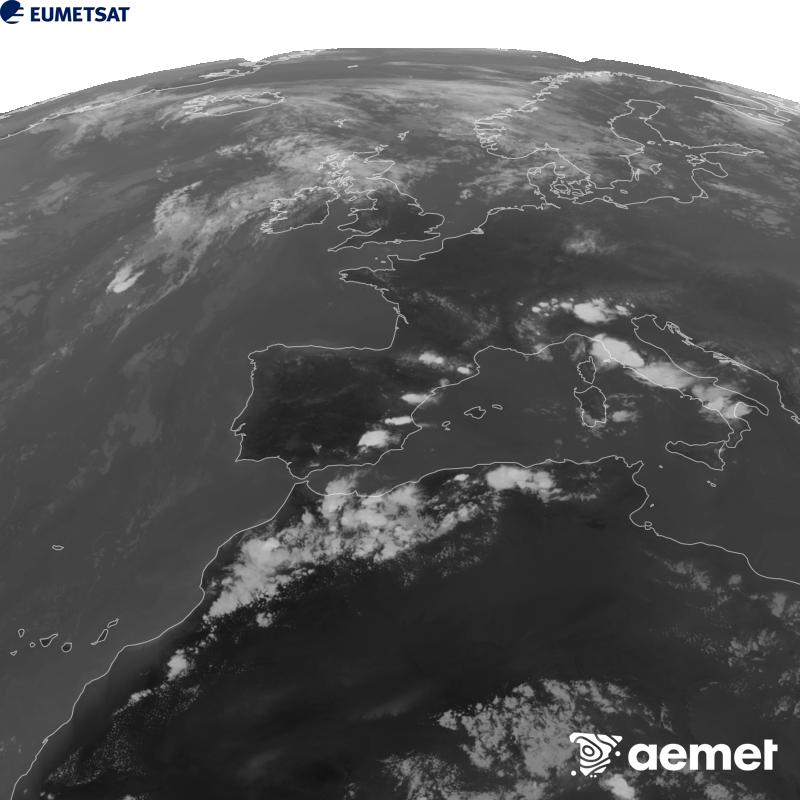 Irudi hau METEOSAT-12 satelitearen 10.5 �m Infragorri kanaleko informazioa erabiliz sortzen da, Meteosat (MTG) sateliteen hirugarren belaunaldikoa. Irudiak giza begiaren pertzepzioaren antz handiagoa izan dezan, grisen eskala alderantzizkoa da. Ordu horiek penintsulari dagozkio (ordubete gutxiago Kanariar Uharteetan).&nbsp;asteazkena, 2026ko abuztuak 12, ordua: 19:00