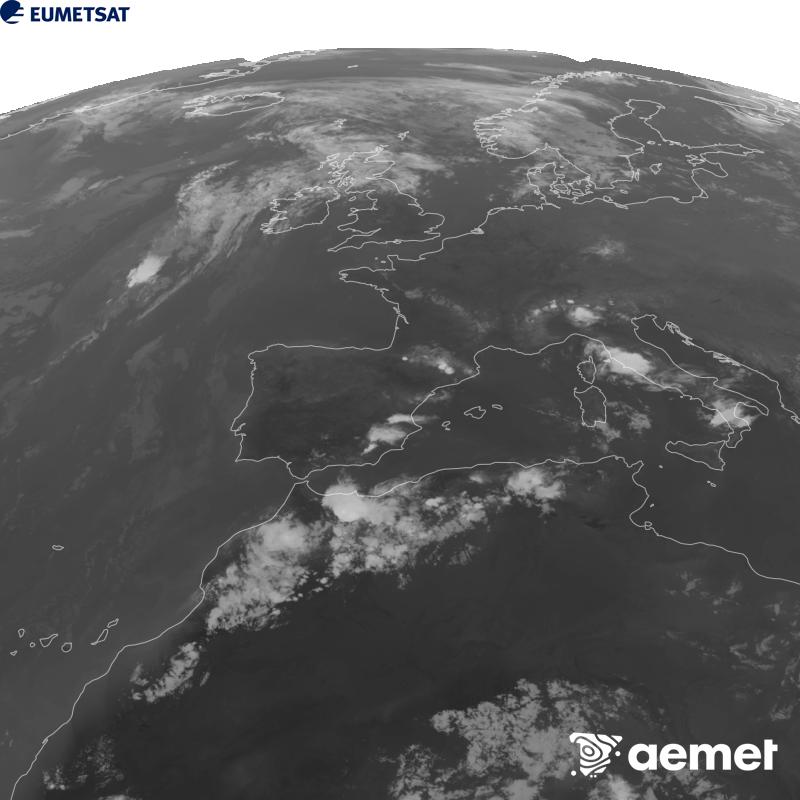 Irudi hau METEOSAT-12 satelitearen 10.5 �m Infragorri kanaleko informazioa erabiliz sortzen da, Meteosat (MTG) sateliteen hirugarren belaunaldikoa. Irudiak giza begiaren pertzepzioaren antz handiagoa izan dezan, grisen eskala alderantzizkoa da. Ordu horiek penintsulari dagozkio (ordubete gutxiago Kanariar Uharteetan).&nbsp;asteazkena, 2026ko abuztuak 12, ordua: 21:00