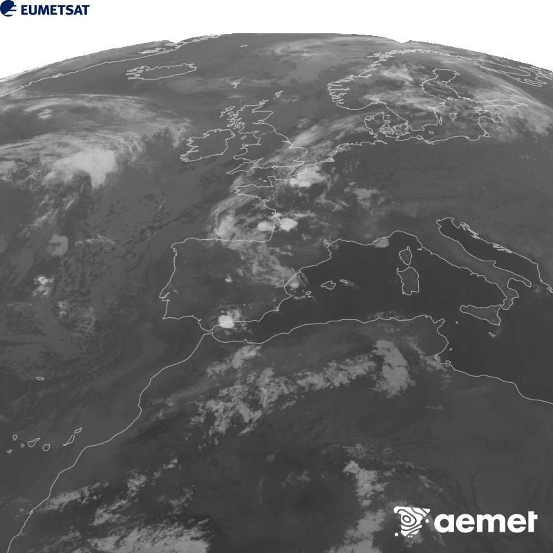 Esta imagen se genera utilizando informaci�n del canal Infrarrojo 10.5 �m del sat�lite METEOSAT-12, perteneciente a la tercera generaci�n de sat�lites Meteosat (MTG). Para que la imagen se asemeje m�s a la percepci�n del ojo humano, la escala de grises est� invertida. Las horas indicadas se refieren a la pen�nsula (una hora menos en las Islas Canarias).&nbsp;s�bado, 15 agosto 2026 a las 04:00