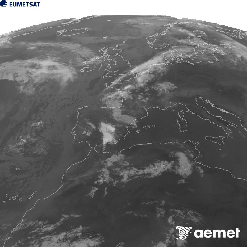 Esta imagen se genera utilizando informaci�n del canal Infrarrojo 10.5 �m del sat�lite METEOSAT-12, perteneciente a la tercera generaci�n de sat�lites Meteosat (MTG). Para que la imagen se asemeje m�s a la percepci�n del ojo humano, la escala de grises est� invertida. Las horas indicadas se refieren a la pen�nsula (una hora menos en las Islas Canarias).&nbsp;s�bado, 15 agosto 2026 a las 09:00