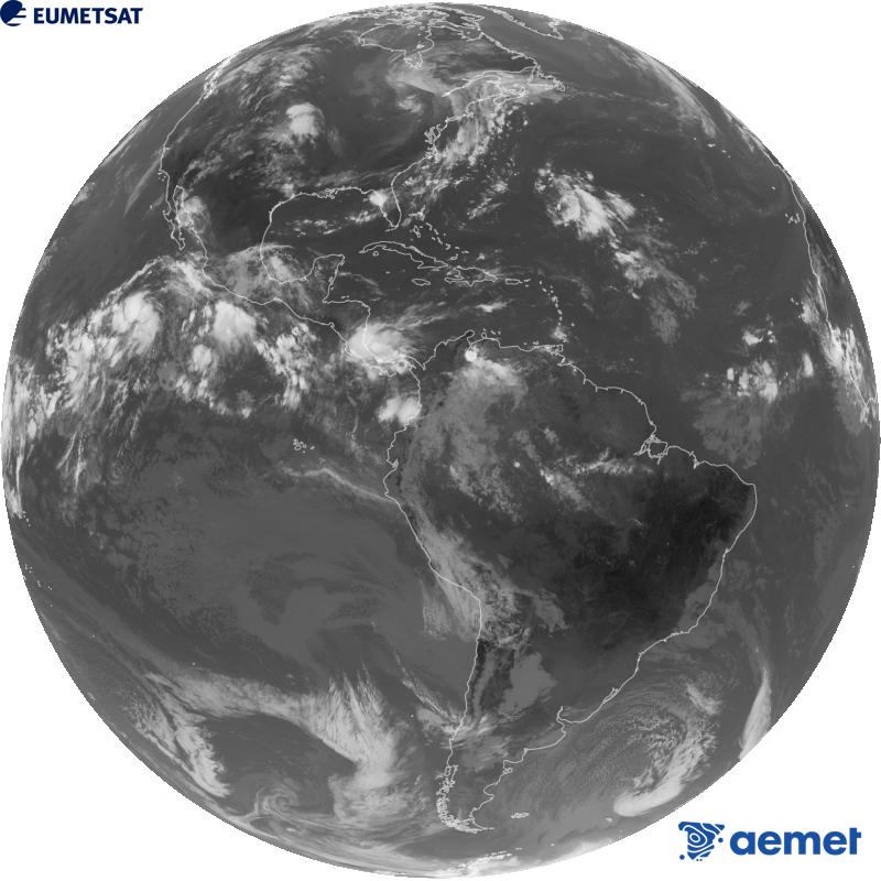 Imagen global del canal infrarrojo (longitud de onda 10.3 �m) del sat�lite geoestacionario estadounidense GOES-19. Las horas indicadas se refieren a la pen�nsula (una hora menos en las Islas Canarias).&nbsp;domingo, 23 agosto 2026 a las 17:00