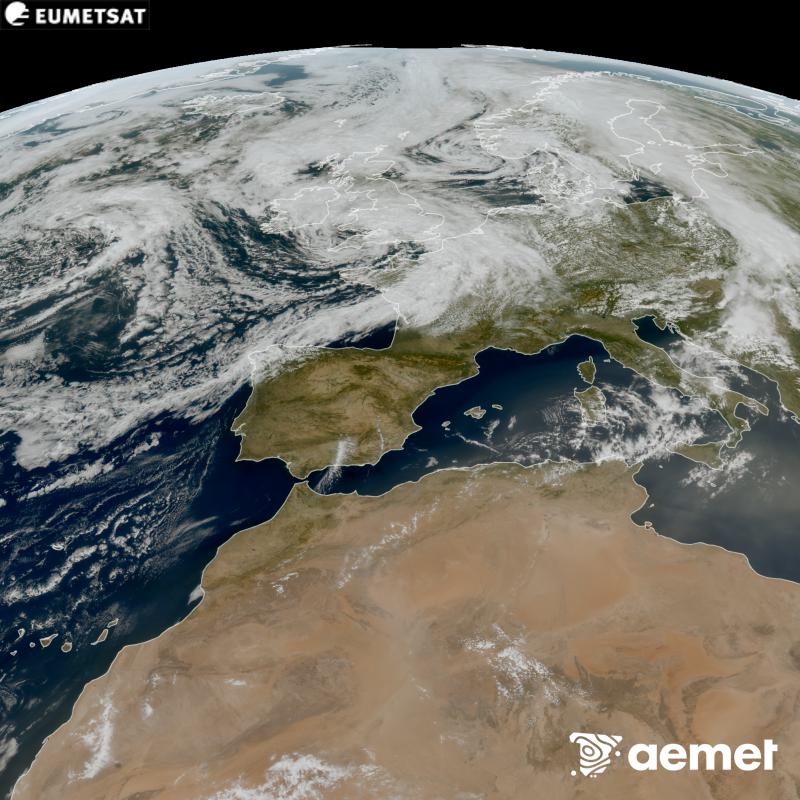 Aquesta imatge RGB es genera utilitzant informaci� dels canals visibles del sat�l�lit METEOSAT-12, pertanyent a la tercera generaci� de sat�l�lits Meteosat (MTG). Per aquest motiu, nom�s hi ha informaci� en la zona il�luminada pel sol. Ens mostra una imatge amb una aparen�a molt similar a la que percebria l'ull hum� des de l'espai. Les hores indicades es refereixen a la pen�nsula (una hora menys a les Illes Can�ries).&nbsp;dissabte, 29 d?agost  2026 14:00