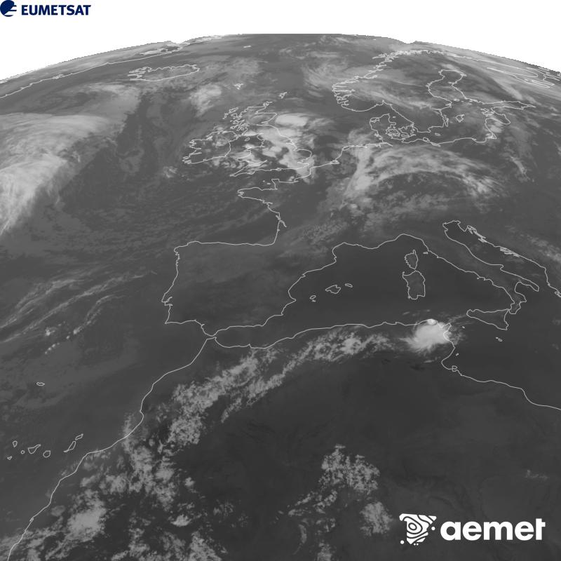 Esta imagen se genera utilizando informaci�n del canal Infrarrojo 10.5 �m del sat�lite METEOSAT-12, perteneciente a la tercera generaci�n de sat�lites Meteosat (MTG). Para que la imagen se asemeje m�s a la percepci�n del ojo humano, la escala de grises est� invertida. Las horas indicadas se refieren a la pen�nsula (una hora menos en las Islas Canarias).&nbsp;domingo, 30 agosto 2026 a las 22:00