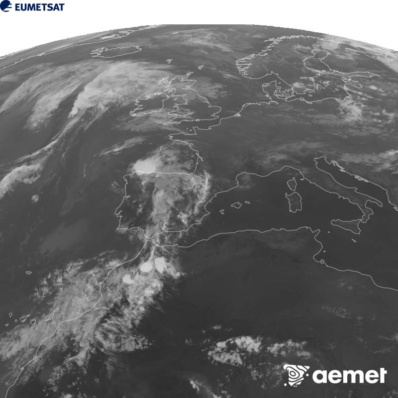This image has been generated using data from the 10.5 �m infrared channel of the METEOSAT-12 satellite, which belongs to the third generation of Meteosat satellites (MTG). To make the image more closely resemble what the human eye sees, the greyscale has been inverted. The times shown refer to mainland Spain (one hour earlier in the Canary Islands).&nbsp;Saturday, 5 September  2026 21:00