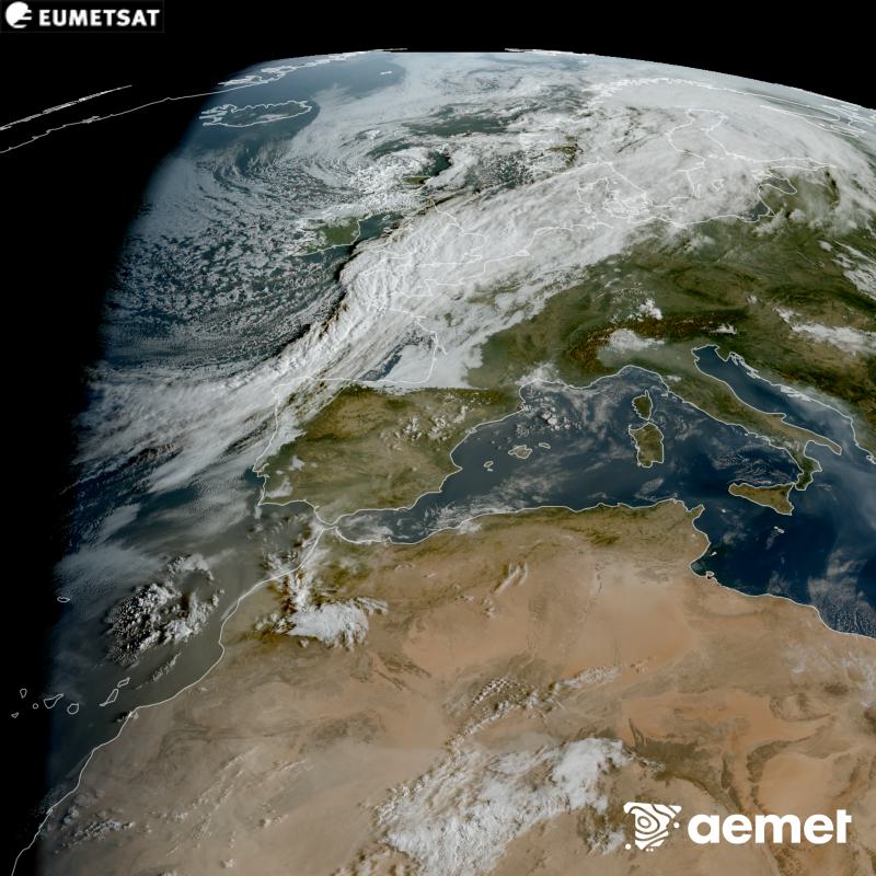 Esta imatge RGB es genera utilitzant informaci� dels canals visibles del sat�l�lit METEOSAT-12, pertanyent a la tercera generaci� de sat�l�lits Meteosat (MTG). Per eixe motiu, nom�s hi ha informaci� en la zona il�luminada pel sol. Ens mostra una imatge amb una aparen�a molt similar a la que percebria l'ull hum� des de l'espai. Les hores indicades es referixen a la pen�nsula (una hora menys a les Illes Can�ries).&nbsp;dimarts, 8 de setembre  2026 09:00