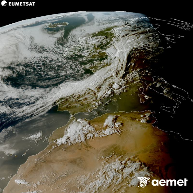 Esta imatge RGB es genera utilitzant informaci� dels canals visibles del sat�l�lit METEOSAT-12, pertanyent a la tercera generaci� de sat�l�lits Meteosat (MTG). Per eixe motiu, nom�s hi ha informaci� en la zona il�luminada pel sol. Ens mostra una imatge amb una aparen�a molt similar a la que percebria l'ull hum� des de l'espai. Les hores indicades es referixen a la pen�nsula (una hora menys a les Illes Can�ries).&nbsp;dimarts, 8 de setembre  2026 19:00