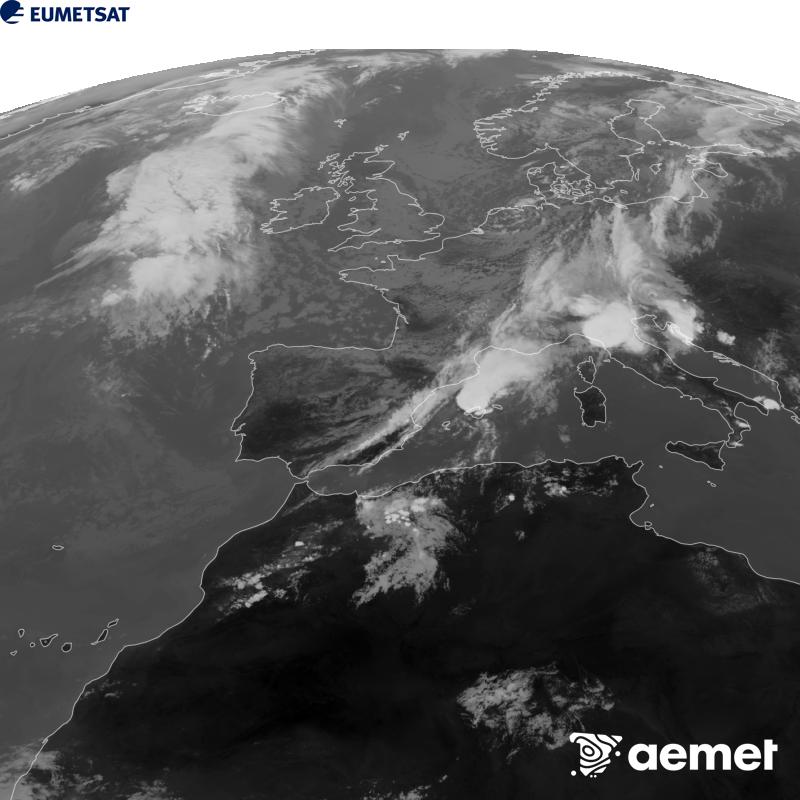 Esta imaxe x�rase utilizando informaci�n da canle Infravermella 10.5 �m do sat�lite METEOSAT-12, pertencente � terceira xeraci�n de sat�lites Meteosat (MTG). Para que a imaxe se asemelle m�is � percepci�n do ollo humano, a escala de grises est� investida. As horas indicadas ref�rense � pen�nsula (unha hora menos nas Illas Canarias).&nbsp;m�rcores, 9 setembro  2026 14:00