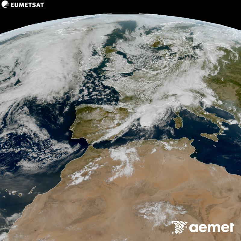 Esta imagen RGB se genera utilizando informaci�n de los canales visibles del sat�lite METEOSAT-12, perteneciente a la tercera generaci�n de sat�lites Meteosat (MTG). Por ese motivo, s�lo hay informaci�n en la zona iluminada por el sol. Nos muestra una imagen con una apariencia muy similar a la que percibir�a el ojo humano desde el espacio. Las horas indicadas se refieren a la pen�nsula (una hora menos en las Islas Canarias).&nbsp;mi�rcoles, 09 septiembre 2026 a las 15:00