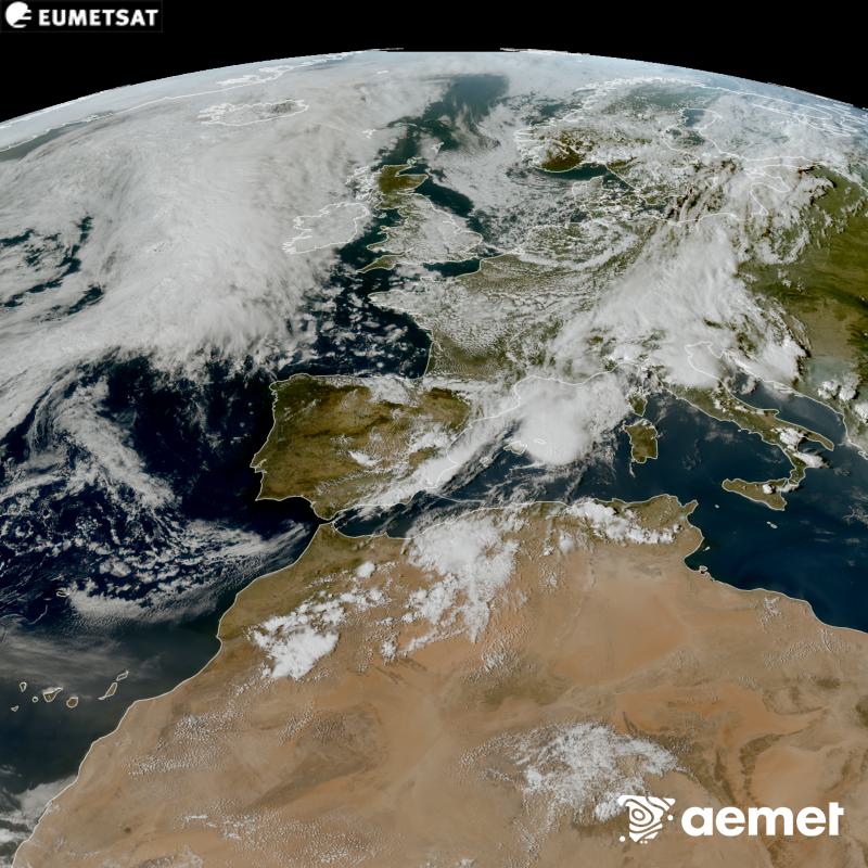 Esta imagen RGB se genera utilizando informaci�n de los canales visibles del sat�lite METEOSAT-12, perteneciente a la tercera generaci�n de sat�lites Meteosat (MTG). Por ese motivo, s�lo hay informaci�n en la zona iluminada por el sol. Nos muestra una imagen con una apariencia muy similar a la que percibir�a el ojo humano desde el espacio. Las horas indicadas se refieren a la pen�nsula (una hora menos en las Islas Canarias).&nbsp;mi�rcoles, 09 septiembre 2026 a las 17:00