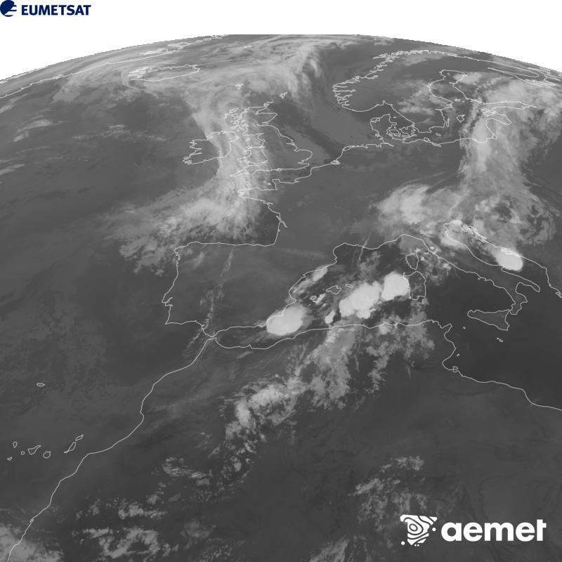 Esta imaxe x�rase utilizando informaci�n da canle Infravermella 10.5 �m do sat�lite METEOSAT-12, pertencente � terceira xeraci�n de sat�lites Meteosat (MTG). Para que a imaxe se asemelle m�is � percepci�n do ollo humano, a escala de grises est� investida. As horas indicadas ref�rense � pen�nsula (unha hora menos nas Illas Canarias).&nbsp;xoves, 10 setembro  2026 02:00