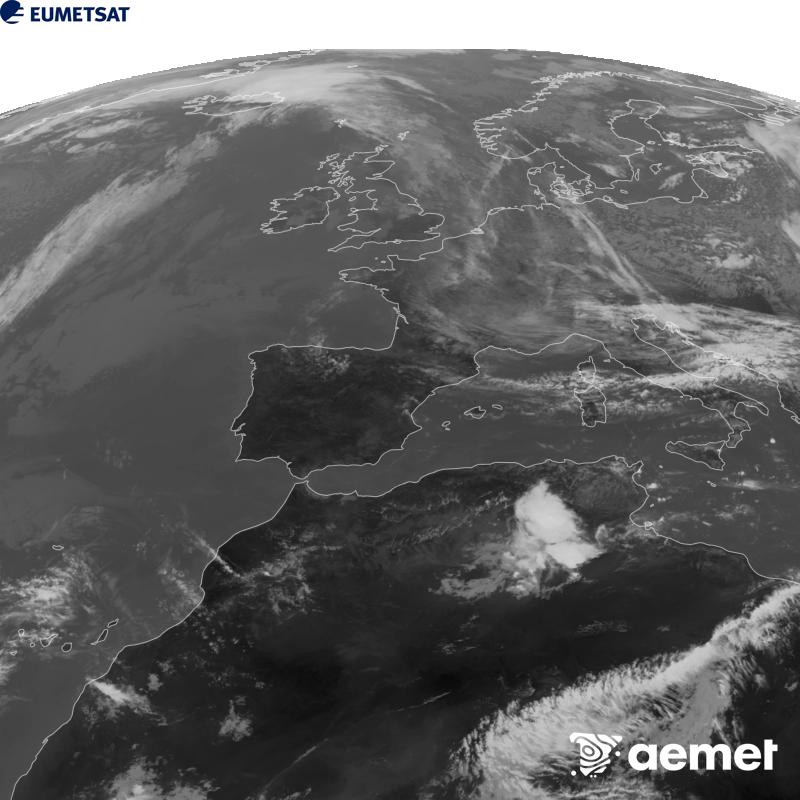 Esta imaxe x�rase utilizando informaci�n da canle Infravermella 10.5 �m do sat�lite METEOSAT-12, pertencente � terceira xeraci�n de sat�lites Meteosat (MTG). Para que a imaxe se asemelle m�is � percepci�n do ollo humano, a escala de grises est� investida. As horas indicadas ref�rense � pen�nsula (unha hora menos nas Illas Canarias).&nbsp;luns, 21 setembro  2026 13:00