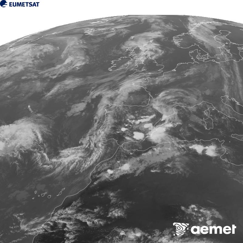 Irudi hau METEOSAT-12 satelitearen 10.5 �m Infragorri kanaleko informazioa erabiliz sortzen da, Meteosat (MTG) sateliteen hirugarren belaunaldikoa. Irudiak giza begiaren pertzepzioaren antz handiagoa izan dezan, grisen eskala alderantzizkoa da. Ordu horiek penintsulari dagozkio (ordubete gutxiago Kanariar Uharteetan).&nbsp;ostirala, 2026ko urriak 02, ordua: 19:00