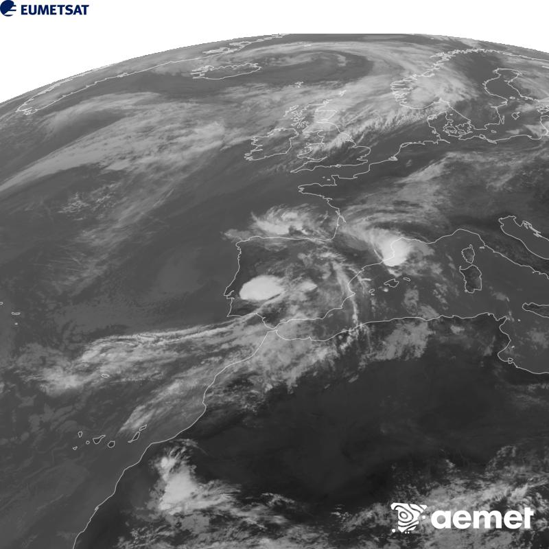 Esta imaxe x�rase utilizando informaci�n da canle Infravermella 10.5 �m do sat�lite METEOSAT-12, pertencente � terceira xeraci�n de sat�lites Meteosat (MTG). Para que a imaxe se asemelle m�is � percepci�n do ollo humano, a escala de grises est� investida. As horas indicadas ref�rense � pen�nsula (unha hora menos nas Illas Canarias).&nbsp;domingo, 4 outubro  2026 12:00