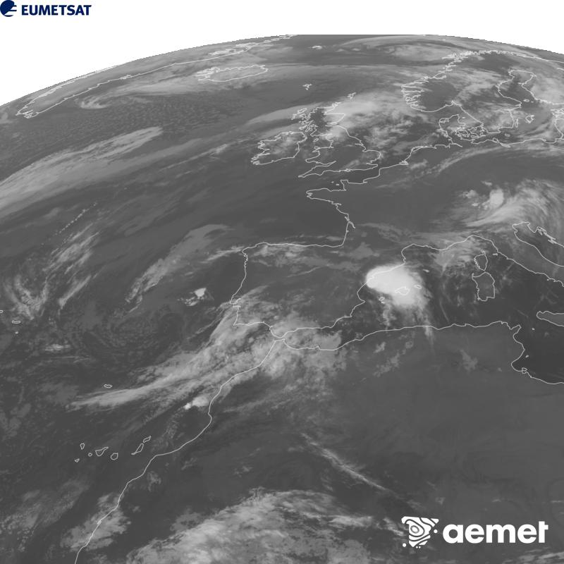 Esta imaxe x�rase utilizando informaci�n da canle Infravermella 10.5 �m do sat�lite METEOSAT-12, pertencente � terceira xeraci�n de sat�lites Meteosat (MTG). Para que a imaxe se asemelle m�is � percepci�n do ollo humano, a escala de grises est� investida. As horas indicadas ref�rense � pen�nsula (unha hora menos nas Illas Canarias).&nbsp;luns, 5 outubro  2026 06:00