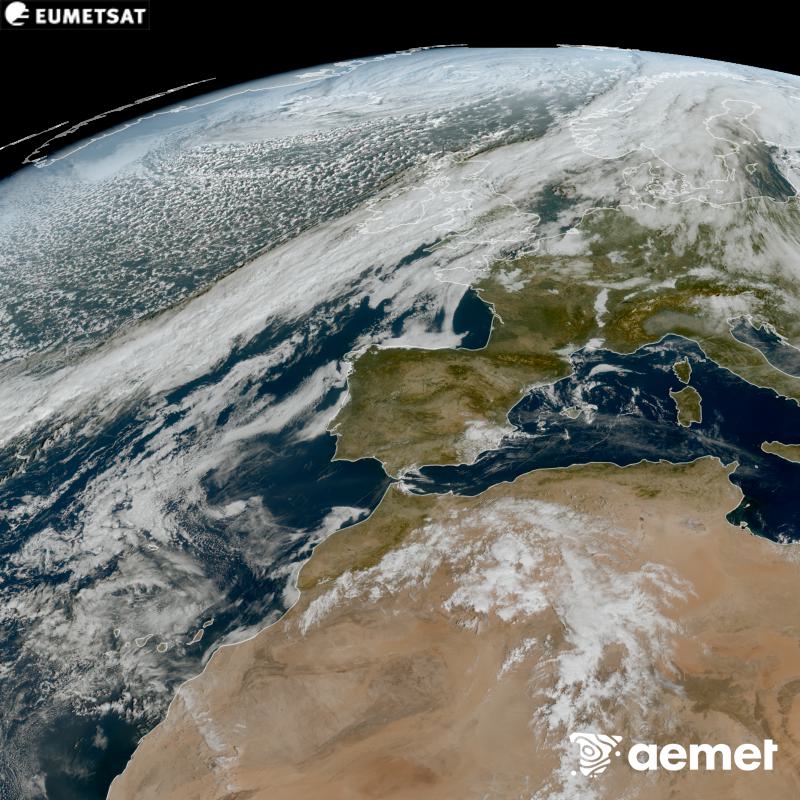 Aquesta imatge RGB es genera utilitzant informaci� dels canals visibles del sat�l�lit METEOSAT-12, pertanyent a la tercera generaci� de sat�l�lits Meteosat (MTG). Per aquest motiu, nom�s hi ha informaci� en la zona il�luminada pel sol. Ens mostra una imatge amb una aparen�a molt similar a la que percebria l'ull hum� des de l'espai. Les hores indicades es refereixen a la pen�nsula (una hora menys a les Illes Can�ries).&nbsp;dijous, 15 d?octubre  2026 12:00