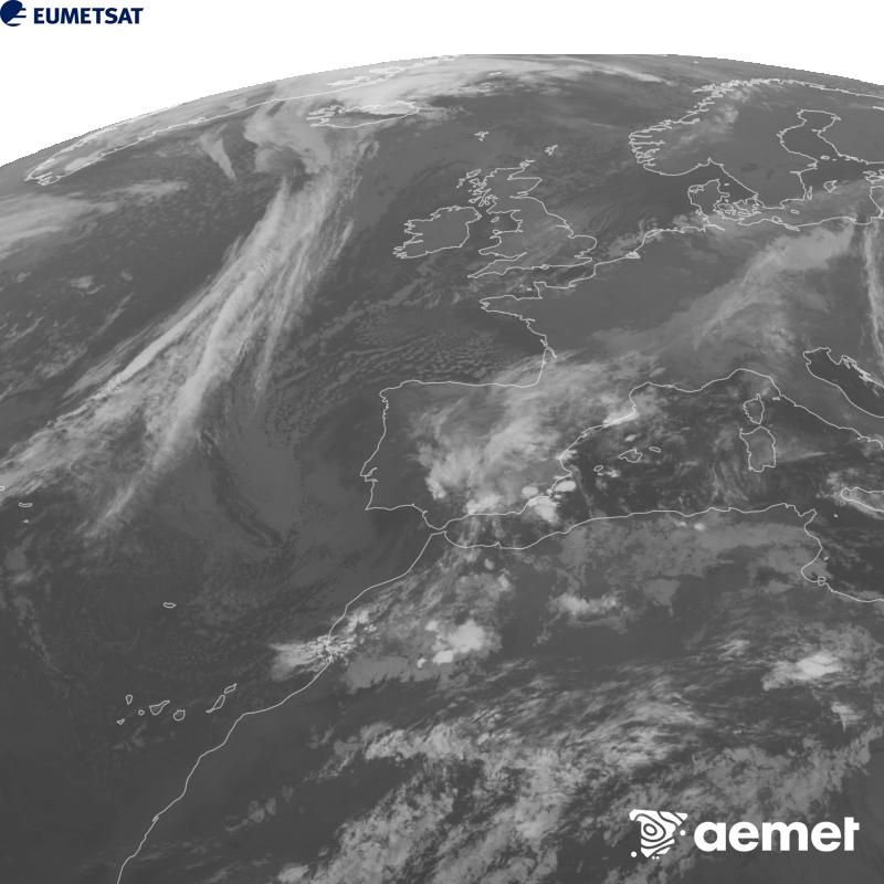 Irudi hau METEOSAT-12 satelitearen 10.5 �m Infragorri kanaleko informazioa erabiliz sortzen da, Meteosat (MTG) sateliteen hirugarren belaunaldikoa. Irudiak giza begiaren pertzepzioaren antz handiagoa izan dezan, grisen eskala alderantzizkoa da. Ordu horiek penintsulari dagozkio (ordubete gutxiago Kanariar Uharteetan).&nbsp;igandea, 2026ko urriak 18, ordua: 00:00