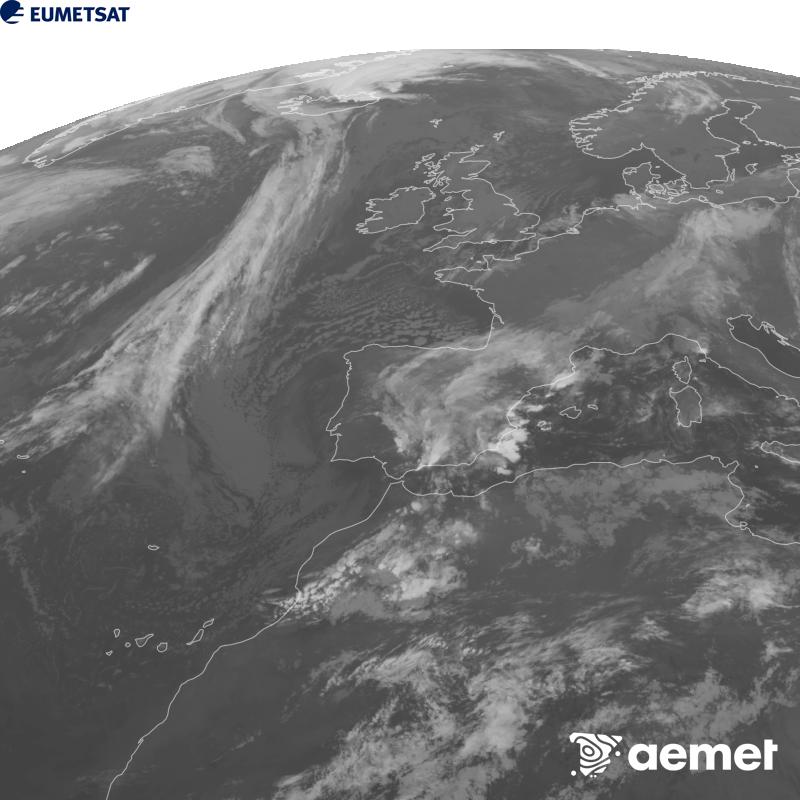 Irudi hau METEOSAT-12 satelitearen 10.5 �m Infragorri kanaleko informazioa erabiliz sortzen da, Meteosat (MTG) sateliteen hirugarren belaunaldikoa. Irudiak giza begiaren pertzepzioaren antz handiagoa izan dezan, grisen eskala alderantzizkoa da. Ordu horiek penintsulari dagozkio (ordubete gutxiago Kanariar Uharteetan).&nbsp;igandea, 2026ko urriak 18, ordua: 02:00