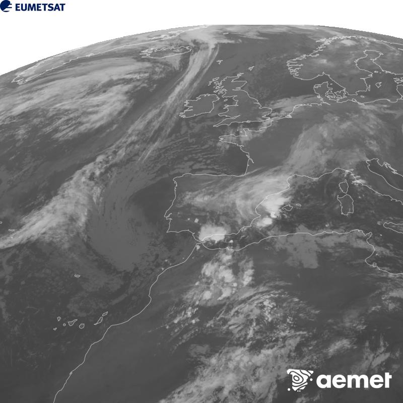 Irudi hau METEOSAT-12 satelitearen 10.5 �m Infragorri kanaleko informazioa erabiliz sortzen da, Meteosat (MTG) sateliteen hirugarren belaunaldikoa. Irudiak giza begiaren pertzepzioaren antz handiagoa izan dezan, grisen eskala alderantzizkoa da. Ordu horiek penintsulari dagozkio (ordubete gutxiago Kanariar Uharteetan).&nbsp;igandea, 2026ko urriak 18, ordua: 09:00