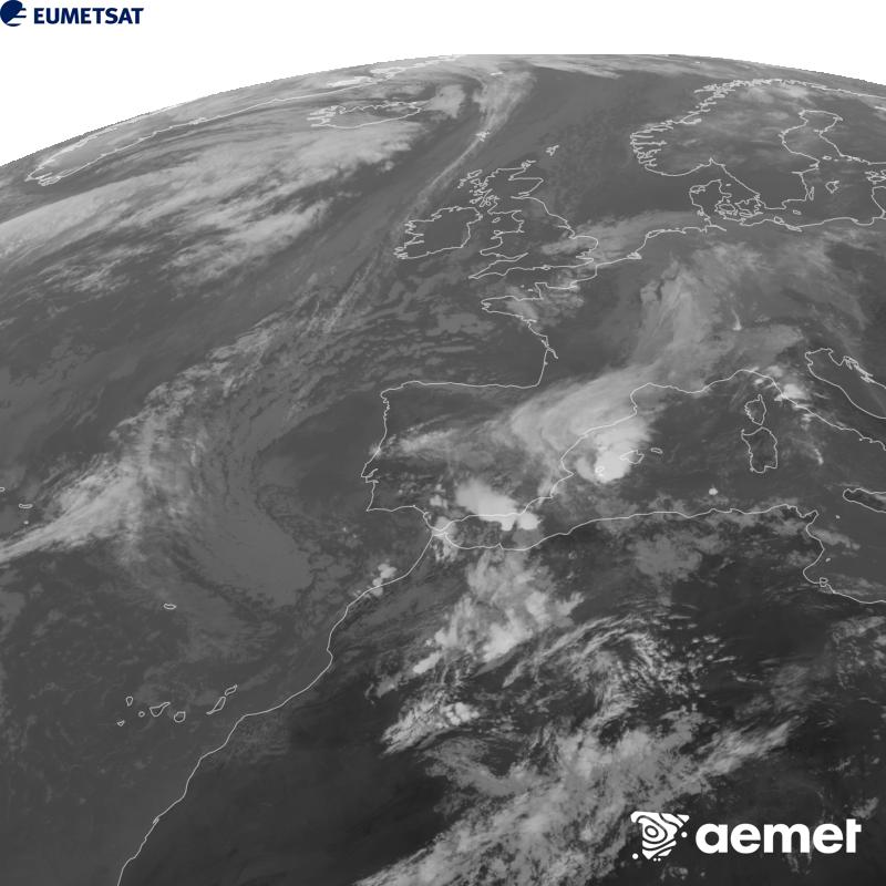 Irudi hau METEOSAT-12 satelitearen 10.5 �m Infragorri kanaleko informazioa erabiliz sortzen da, Meteosat (MTG) sateliteen hirugarren belaunaldikoa. Irudiak giza begiaren pertzepzioaren antz handiagoa izan dezan, grisen eskala alderantzizkoa da. Ordu horiek penintsulari dagozkio (ordubete gutxiago Kanariar Uharteetan).&nbsp;igandea, 2026ko urriak 18, ordua: 12:00