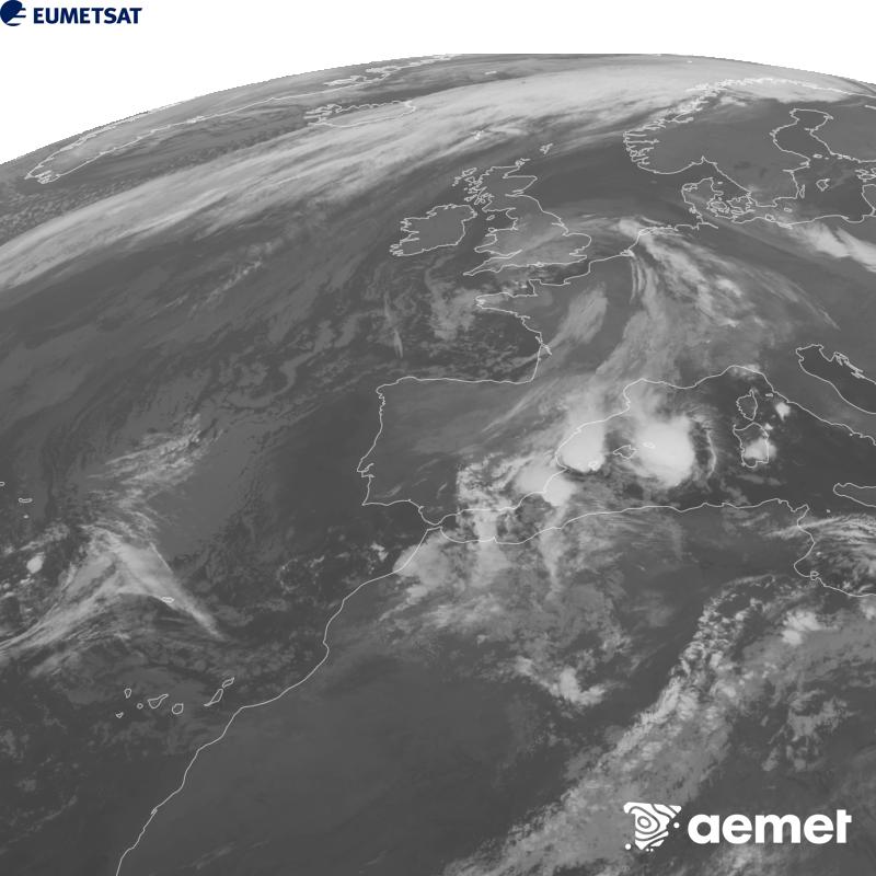 Irudi hau METEOSAT-12 satelitearen 10.5 �m Infragorri kanaleko informazioa erabiliz sortzen da, Meteosat (MTG) sateliteen hirugarren belaunaldikoa. Irudiak giza begiaren pertzepzioaren antz handiagoa izan dezan, grisen eskala alderantzizkoa da. Ordu horiek penintsulari dagozkio (ordubete gutxiago Kanariar Uharteetan).&nbsp;astelehena, 2026ko urriak 19, ordua: 04:00