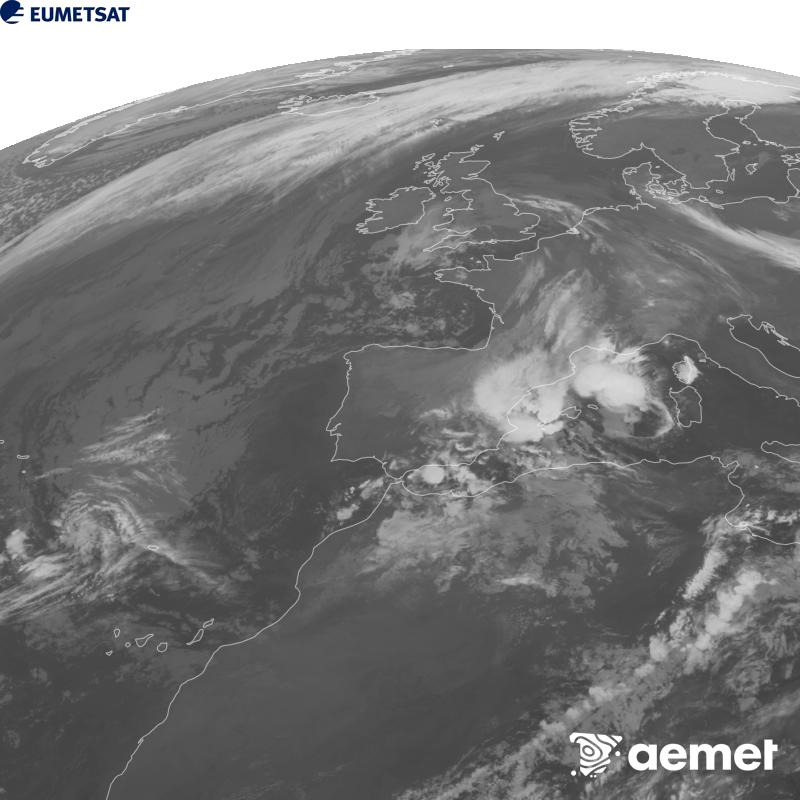 Irudi hau METEOSAT-12 satelitearen 10.5 �m Infragorri kanaleko informazioa erabiliz sortzen da, Meteosat (MTG) sateliteen hirugarren belaunaldikoa. Irudiak giza begiaren pertzepzioaren antz handiagoa izan dezan, grisen eskala alderantzizkoa da. Ordu horiek penintsulari dagozkio (ordubete gutxiago Kanariar Uharteetan).&nbsp;astelehena, 2026ko urriak 19, ordua: 09:00