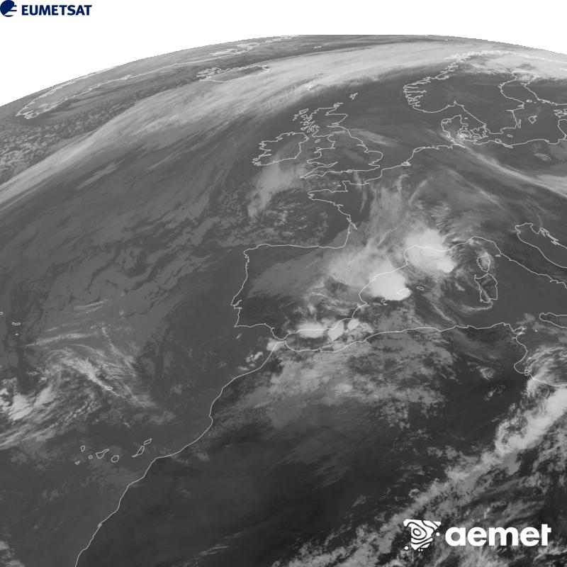 Irudi hau METEOSAT-12 satelitearen 10.5 �m Infragorri kanaleko informazioa erabiliz sortzen da, Meteosat (MTG) sateliteen hirugarren belaunaldikoa. Irudiak giza begiaren pertzepzioaren antz handiagoa izan dezan, grisen eskala alderantzizkoa da. Ordu horiek penintsulari dagozkio (ordubete gutxiago Kanariar Uharteetan).&nbsp;astelehena, 2026ko urriak 19, ordua: 12:00