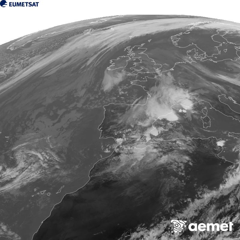 Irudi hau METEOSAT-12 satelitearen 10.5 �m Infragorri kanaleko informazioa erabiliz sortzen da, Meteosat (MTG) sateliteen hirugarren belaunaldikoa. Irudiak giza begiaren pertzepzioaren antz handiagoa izan dezan, grisen eskala alderantzizkoa da. Ordu horiek penintsulari dagozkio (ordubete gutxiago Kanariar Uharteetan).&nbsp;astelehena, 2026ko urriak 19, ordua: 15:00
