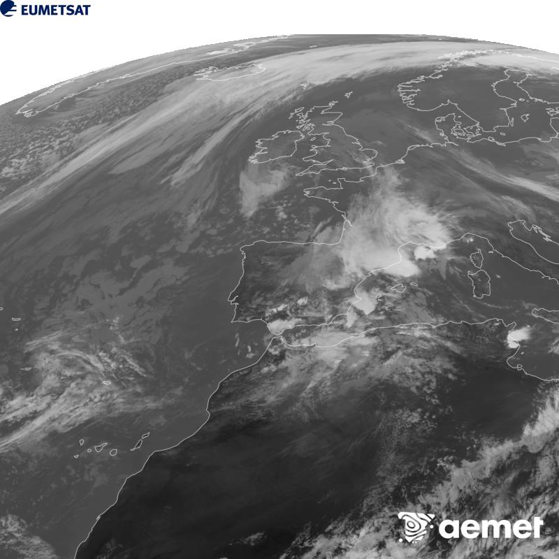 Irudi hau METEOSAT-12 satelitearen 10.5 �m Infragorri kanaleko informazioa erabiliz sortzen da, Meteosat (MTG) sateliteen hirugarren belaunaldikoa. Irudiak giza begiaren pertzepzioaren antz handiagoa izan dezan, grisen eskala alderantzizkoa da. Ordu horiek penintsulari dagozkio (ordubete gutxiago Kanariar Uharteetan).&nbsp;astelehena, 2026ko urriak 19, ordua: 16:00