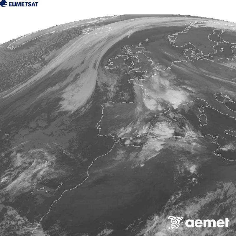 Irudi hau METEOSAT-12 satelitearen 10.5 �m Infragorri kanaleko informazioa erabiliz sortzen da, Meteosat (MTG) sateliteen hirugarren belaunaldikoa. Irudiak giza begiaren pertzepzioaren antz handiagoa izan dezan, grisen eskala alderantzizkoa da. Ordu horiek penintsulari dagozkio (ordubete gutxiago Kanariar Uharteetan).&nbsp;astelehena, 2026ko urriak 19, ordua: 21:00