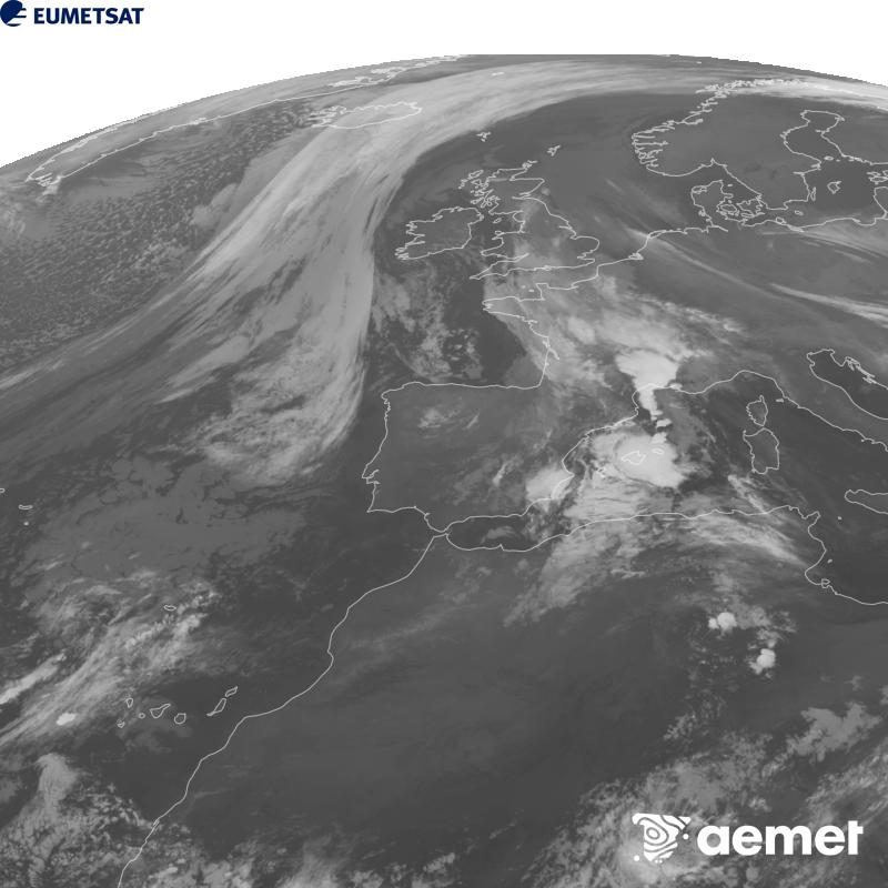 Irudi hau METEOSAT-12 satelitearen 10.5 �m Infragorri kanaleko informazioa erabiliz sortzen da, Meteosat (MTG) sateliteen hirugarren belaunaldikoa. Irudiak giza begiaren pertzepzioaren antz handiagoa izan dezan, grisen eskala alderantzizkoa da. Ordu horiek penintsulari dagozkio (ordubete gutxiago Kanariar Uharteetan).&nbsp;asteartea, 2026ko urriak 20, ordua: 00:00