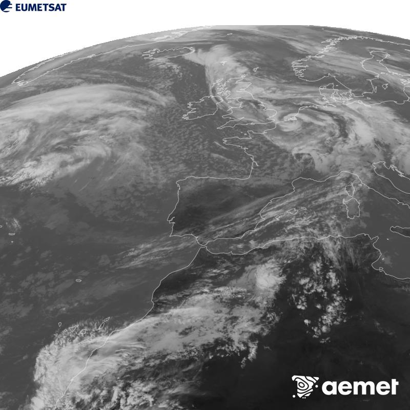 Irudi hau METEOSAT-12 satelitearen 10.5 �m Infragorri kanaleko informazioa erabiliz sortzen da, Meteosat (MTG) sateliteen hirugarren belaunaldikoa. Irudiak giza begiaren pertzepzioaren antz handiagoa izan dezan, grisen eskala alderantzizkoa da. Ordu horiek penintsulari dagozkio (ordubete gutxiago Kanariar Uharteetan).&nbsp;ostirala, 2026ko urriak 23, ordua: 15:00