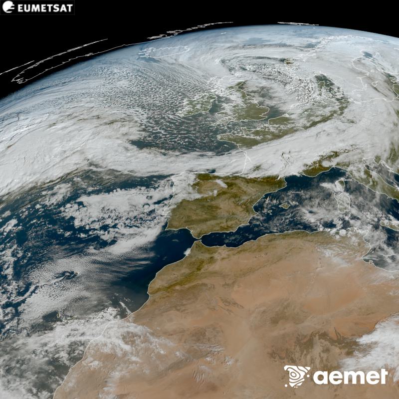 Esta imagen RGB se genera utilizando informaci�n de los canales visibles del sat�lite METEOSAT-12, perteneciente a la tercera generaci�n de sat�lites Meteosat (MTG). Por ese motivo, s�lo hay informaci�n en la zona iluminada por el sol. Nos muestra una imagen con una apariencia muy similar a la que percibir�a el ojo humano desde el espacio. Las horas indicadas se refieren a la pen�nsula (una hora menos en las Islas Canarias).&nbsp;domingo, 25 octubre 2026 a las 11:00