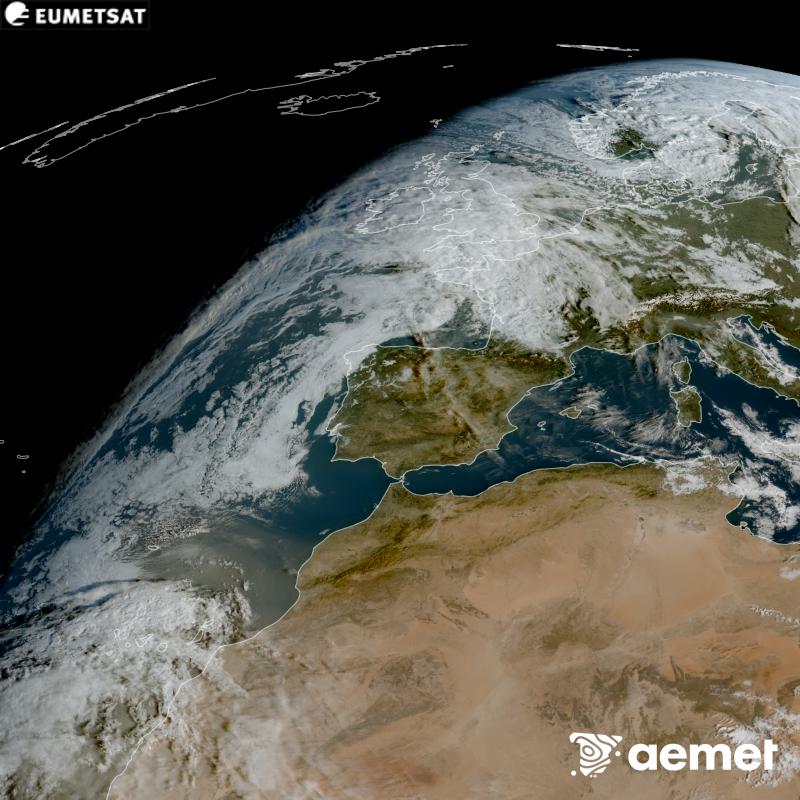 RGB irudi hori METEOSAT-12 satelitearen kanal ikusgarrien informazioa erabiliz sortzen da, Meteosat (MTG) sateliteen hirugarren belaunaldikoa. Horregatik, eguzkiak argiztatzen duen eremuan baino ez dago informaziorik. Espaziotik giza begiak ikusiko lukeenaren oso antzeko itxura duen irudi bat erakusten digu. Ordu horiek penintsulari dagozkio (ordubete gutxiago Kanariar Uharteetan).&nbsp;astelehena, 2026ko urriak 26, ordua: 09:00