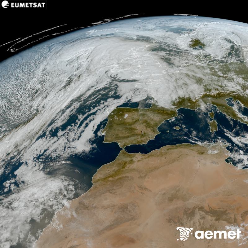 RGB irudi hori METEOSAT-12 satelitearen kanal ikusgarrien informazioa erabiliz sortzen da, Meteosat (MTG) sateliteen hirugarren belaunaldikoa. Horregatik, eguzkiak argiztatzen duen eremuan baino ez dago informaziorik. Espaziotik giza begiak ikusiko lukeenaren oso antzeko itxura duen irudi bat erakusten digu. Ordu horiek penintsulari dagozkio (ordubete gutxiago Kanariar Uharteetan).&nbsp;astelehena, 2026ko urriak 26, ordua: 11:00