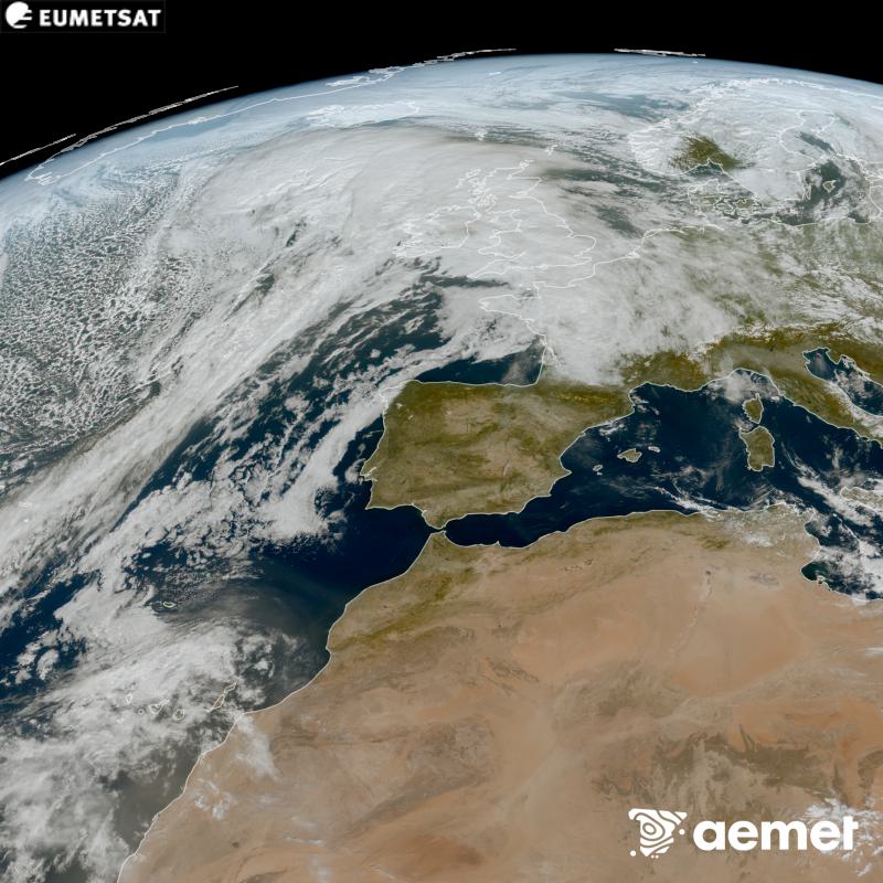 RGB irudi hori METEOSAT-12 satelitearen kanal ikusgarrien informazioa erabiliz sortzen da, Meteosat (MTG) sateliteen hirugarren belaunaldikoa. Horregatik, eguzkiak argiztatzen duen eremuan baino ez dago informaziorik. Espaziotik giza begiak ikusiko lukeenaren oso antzeko itxura duen irudi bat erakusten digu. Ordu horiek penintsulari dagozkio (ordubete gutxiago Kanariar Uharteetan).&nbsp;astelehena, 2026ko urriak 26, ordua: 12:00