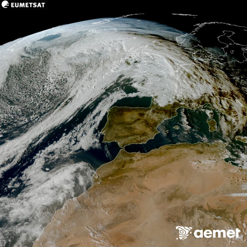RGB irudi hori METEOSAT-12 satelitearen kanal ikusgarrien informazioa erabiliz sortzen da, Meteosat (MTG) sateliteen hirugarren belaunaldikoa. Horregatik, eguzkiak argiztatzen duen eremuan baino ez dago informaziorik. Espaziotik giza begiak ikusiko lukeenaren oso antzeko itxura duen irudi bat erakusten digu. Ordu horiek penintsulari dagozkio (ordubete gutxiago Kanariar Uharteetan).&nbsp;astelehena, 2026ko urriak 26, ordua: 16:00