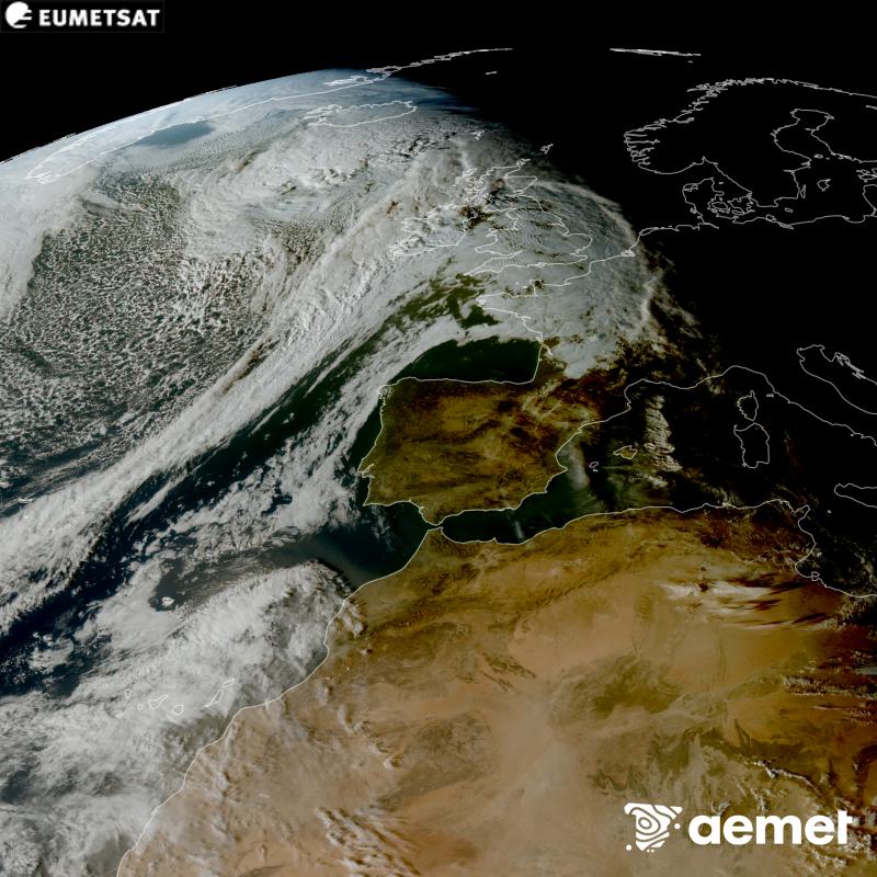 RGB irudi hori METEOSAT-12 satelitearen kanal ikusgarrien informazioa erabiliz sortzen da, Meteosat (MTG) sateliteen hirugarren belaunaldikoa. Horregatik, eguzkiak argiztatzen duen eremuan baino ez dago informaziorik. Espaziotik giza begiak ikusiko lukeenaren oso antzeko itxura duen irudi bat erakusten digu. Ordu horiek penintsulari dagozkio (ordubete gutxiago Kanariar Uharteetan).&nbsp;astelehena, 2026ko urriak 26, ordua: 17:00