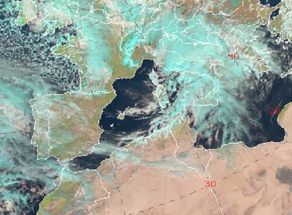 La borrasca Ignacio en el momento de su plena formación centrada al norte de Italia, el día 24 a las 12 UTC