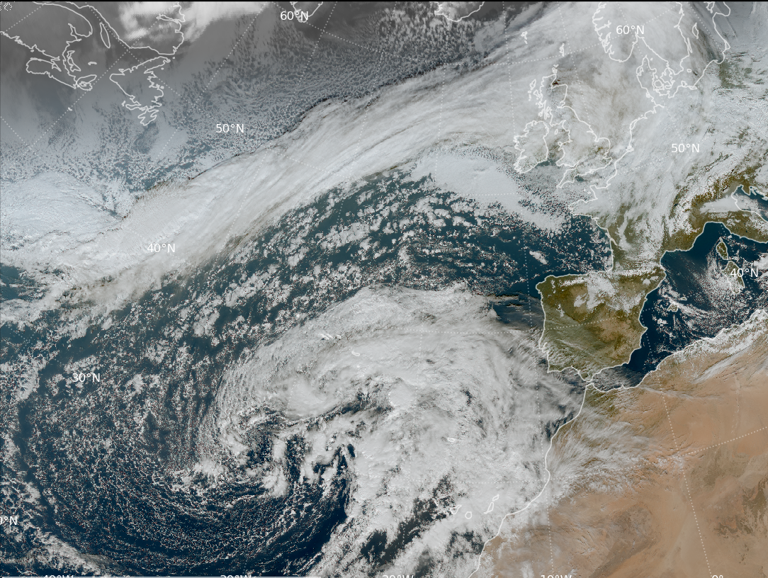 Borrasca Dorothea con centro localizado entre las Azores y Canarias a las 12 UTC del día 15 de diciembre de 2024. (Imagen RGB-color verdadero de satélite Meteosat. MTG-1).