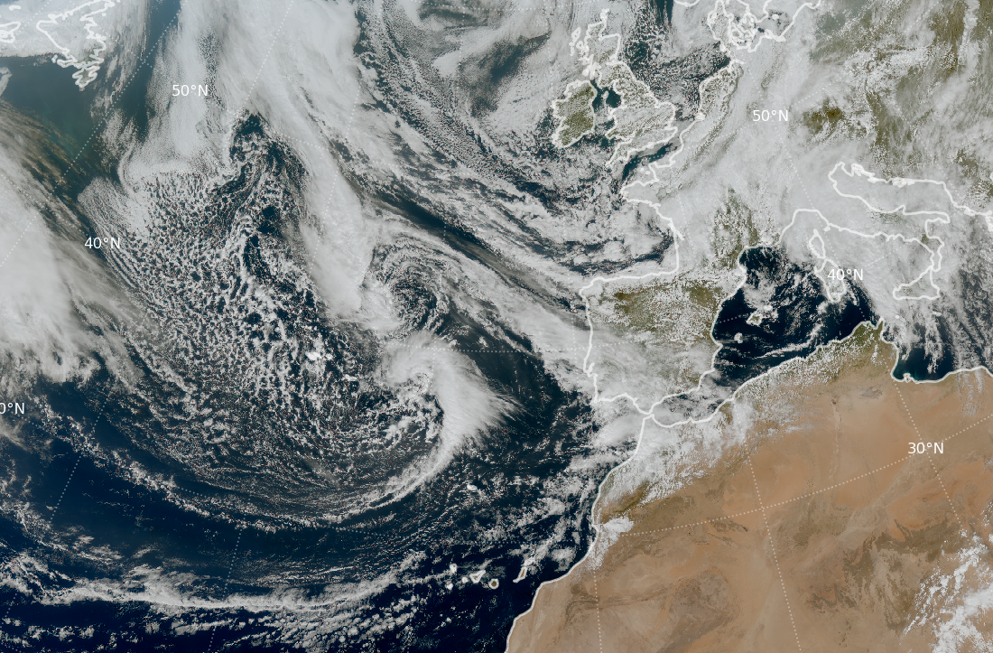 Borrasca Konrad con su centro al noreste de las islas Azores a las 13 UTC del día 12 de marzo de 2025. Imagen RGB color verdadero del satélite Meteosat-12.