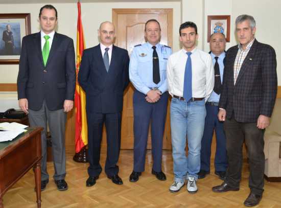 Visita al General Jefe de la Base de Torrejón