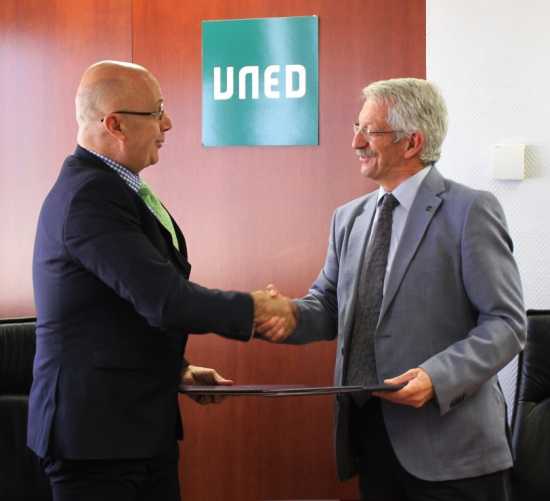 El Presidente de AEMET con el Rector de la UNED