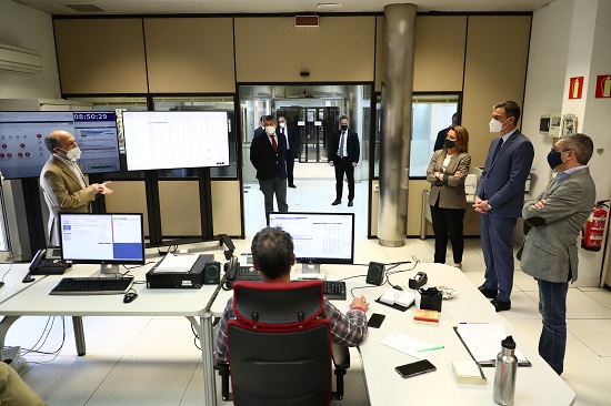 Imágenes de la visita del presidente del Gobierno, Pedro Sánchez, al Centro de Procesado de Datos de la Agencia Estatal de Meteorología (AEMET). Foto: Pool Moncloa/Fernando Calvo