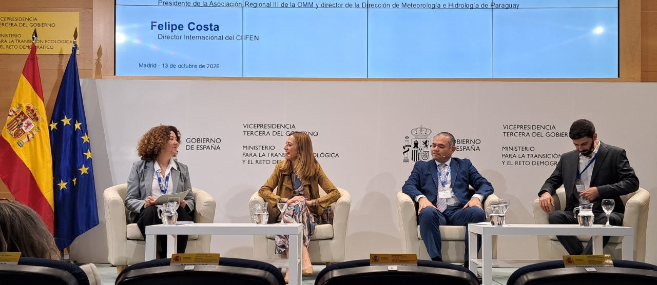 La Directora de la Agencia Estatal de Meteorolog&iacute;a, Alicia L&oacute;pez Rejas, ha moderado la mesa 'Prevenci&oacute;n de fen&oacute;menos hidrometeorol&oacute;gicos adversos en Iberoam&eacute;rica'