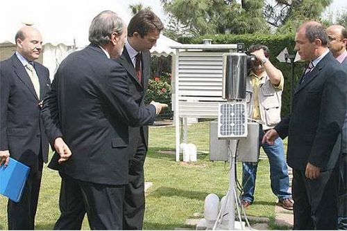 Arturo Gonzalo Aizpiri inaugura las nuevas instalaciones del CMT en Valencia