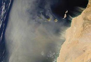 Saharan mineral dust intrusions